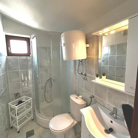 Apartment Apartments Uno Tisno